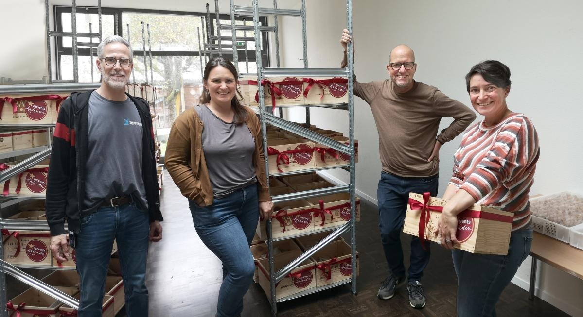 Besprechung im Töpferhaus Lina und Melanie mit Daniel Diener (Gruppenleitung Industrie) und Daniel Aeberhardt (Co-Geschäftsleitung)